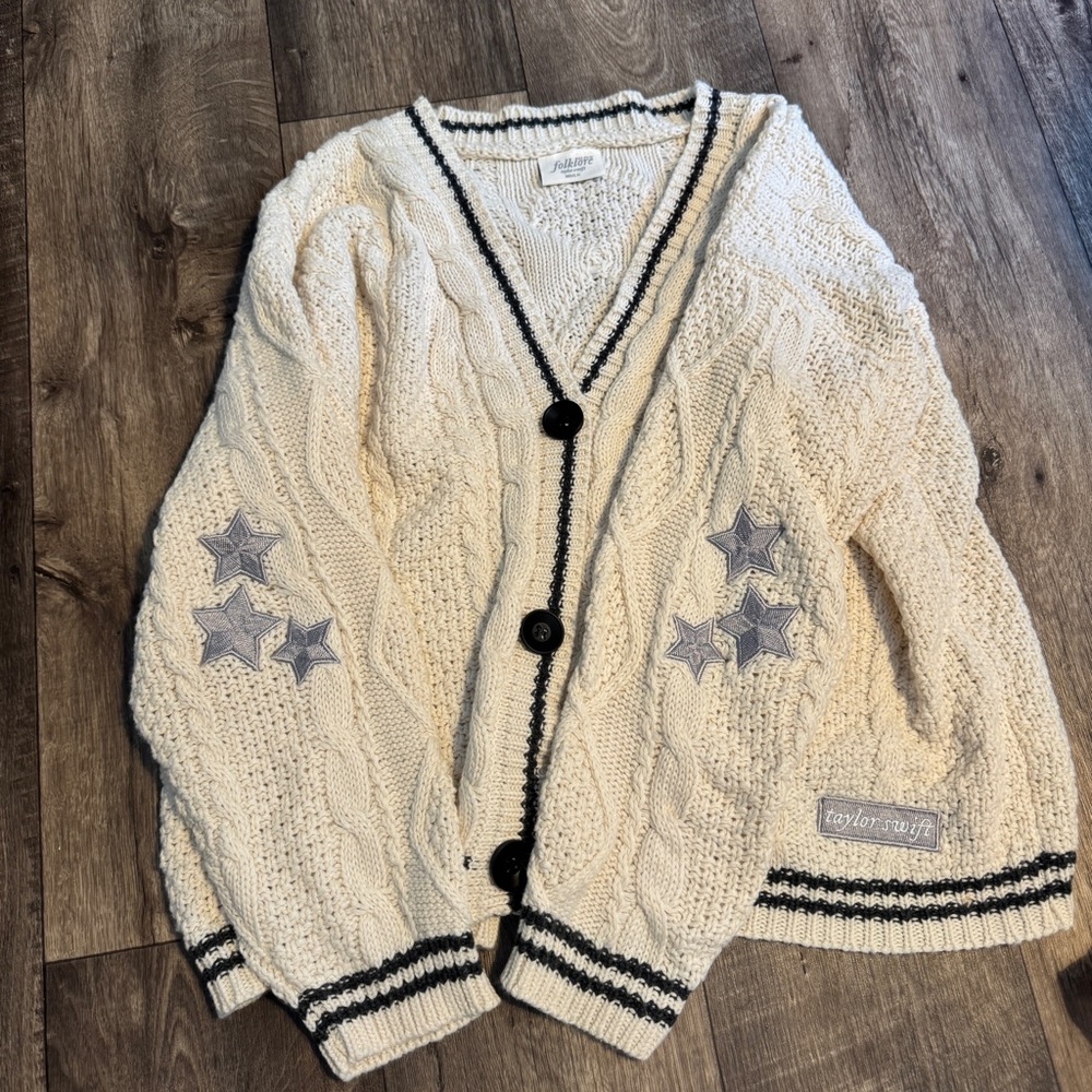 SOLD 🛑 Taylor Swift Folklore Cardigan